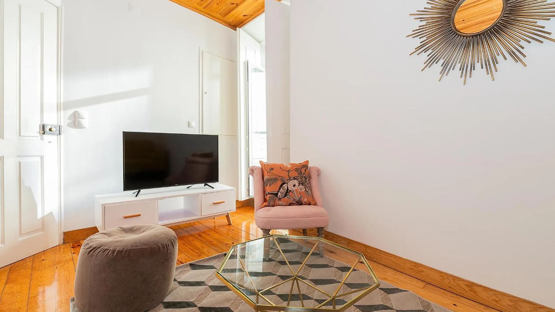 Διαμέρισμα River View 1Bdr Apt In Alfama Close To Tram Lisboa