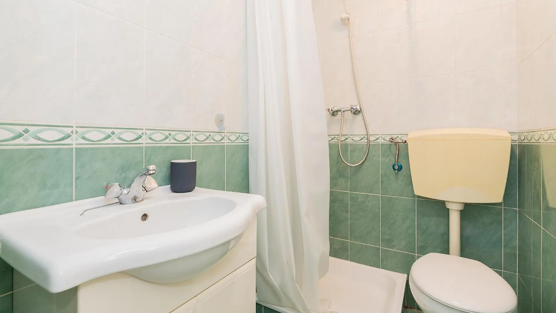 Apartment River View 1Bdr Apt In Alfama Close To Tram Lisbon Portugal